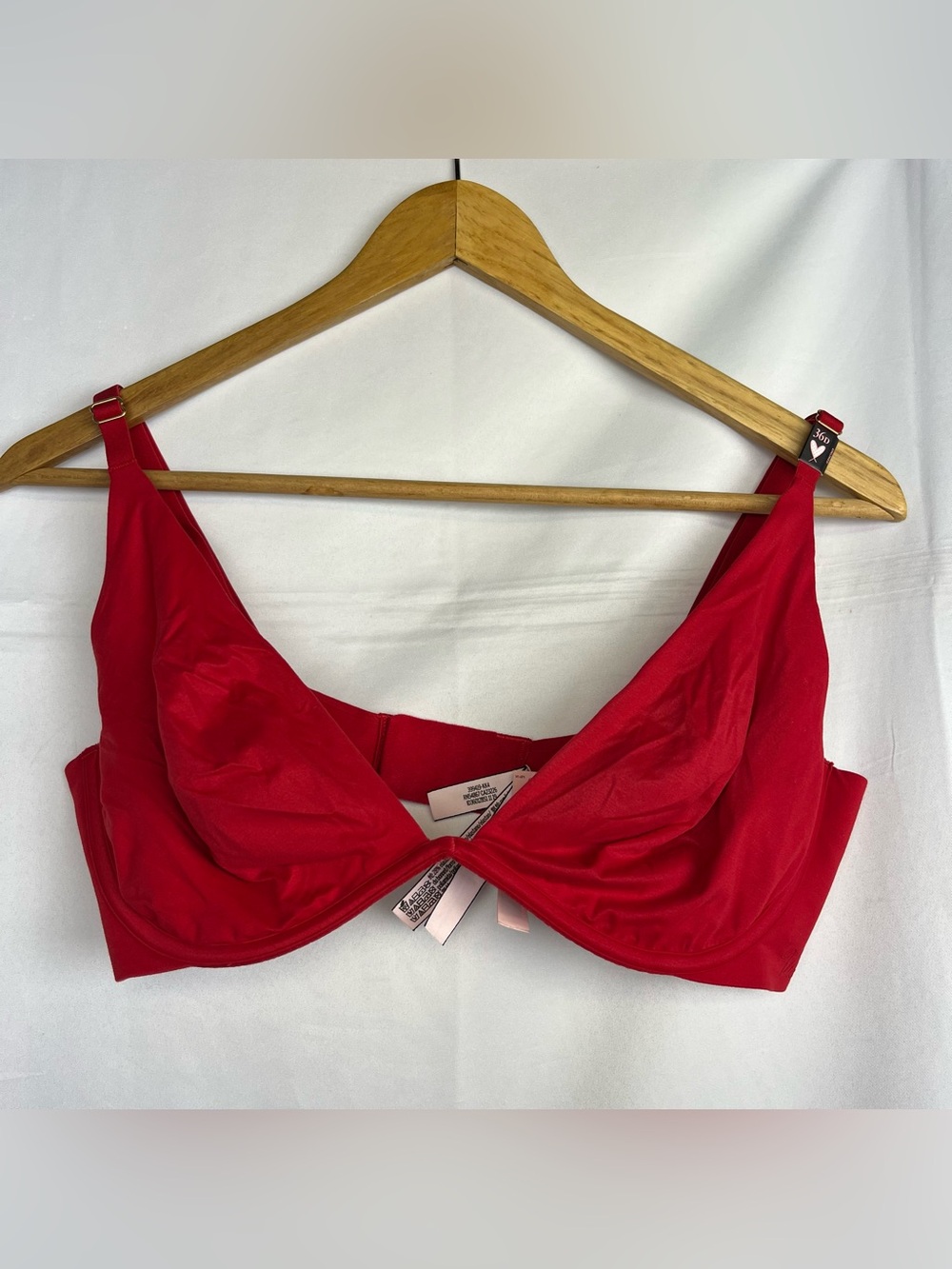 Victoria’s Secret Red Satin Underwire Unlined Balconette Bra Size 36D